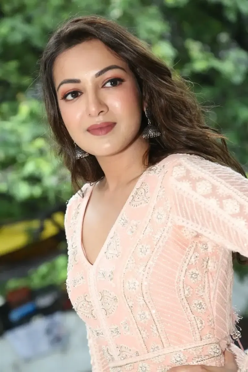 tamil actress catherine tresa in pink dress at movie opening